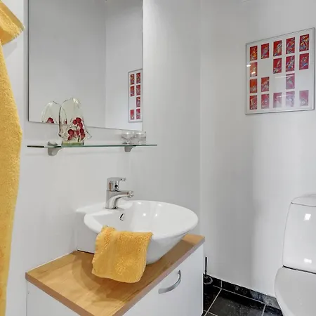 Stunning In Oksbl With Kitchen Holiday home