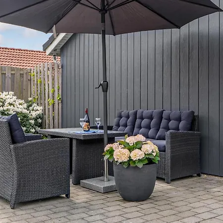 Stunning In Oksbl With Kitchen Holiday home